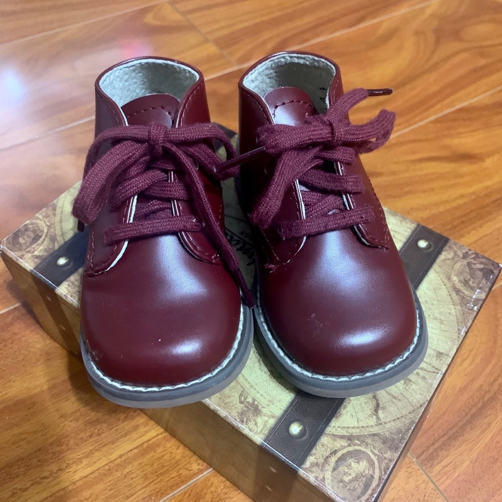 FootMates hard bottom infant shoes